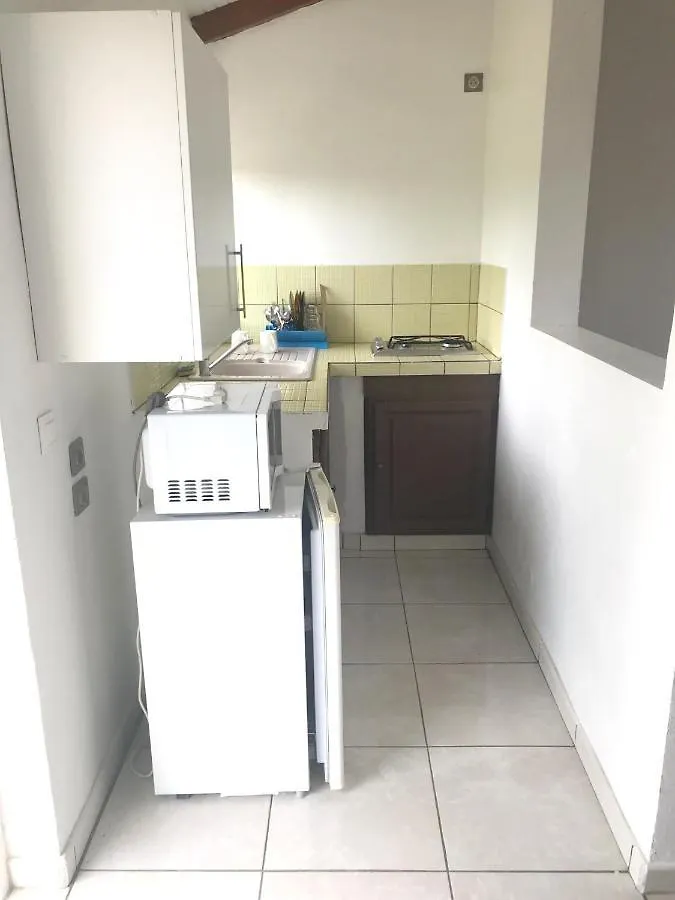 Apartment Appartement Charmant A Capesterre Belle Eau 36 M² Air Conditionne